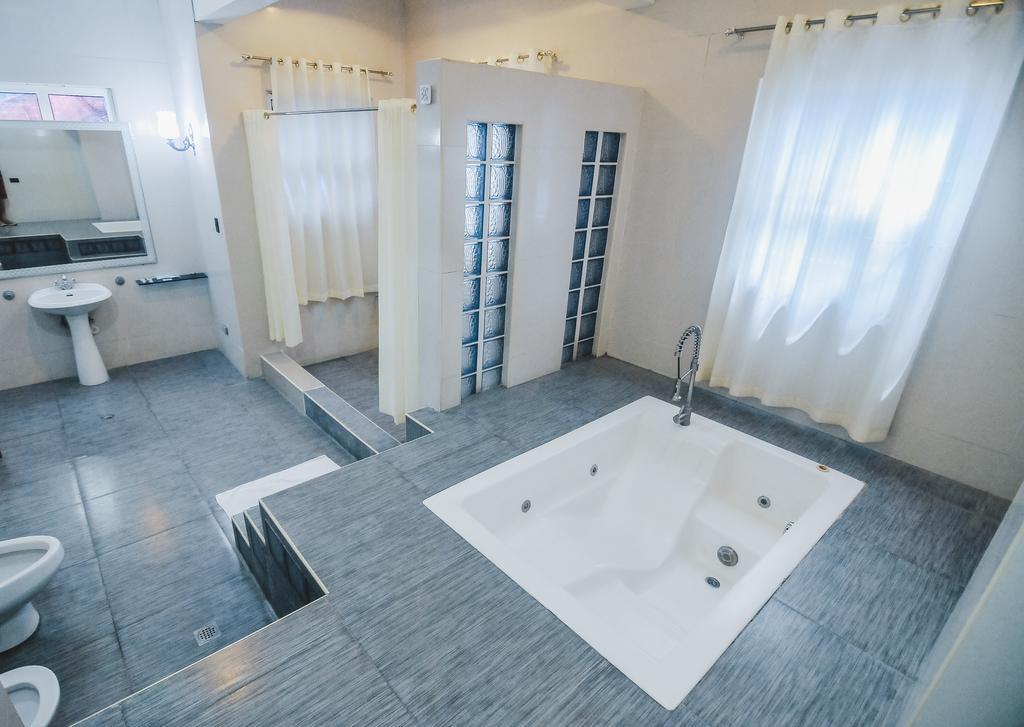 Villa Jhoana Resort Angono Ngoại thất bức ảnh